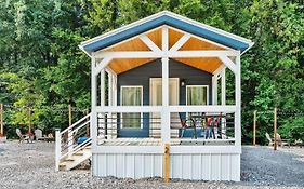 2 Villa D'Azur Luxury Tiny House Mins To Lake Guntersville, Downtown, Firepit